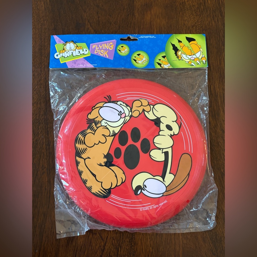 NIP Vintage Garfield Flying Disk Frisbee Toy, Original Packaging, Gifts